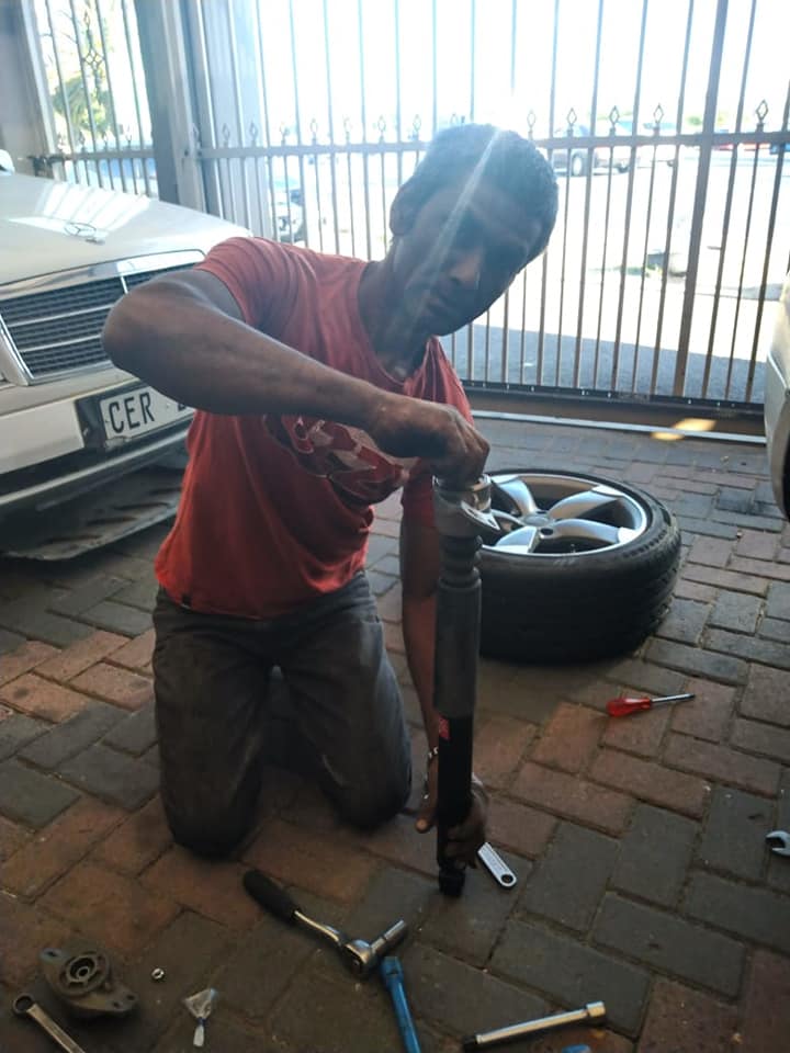 E B S motor repairs picture