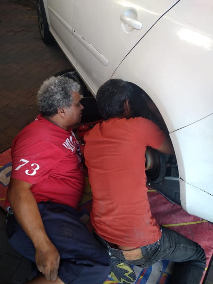 E B S motor repairs picture