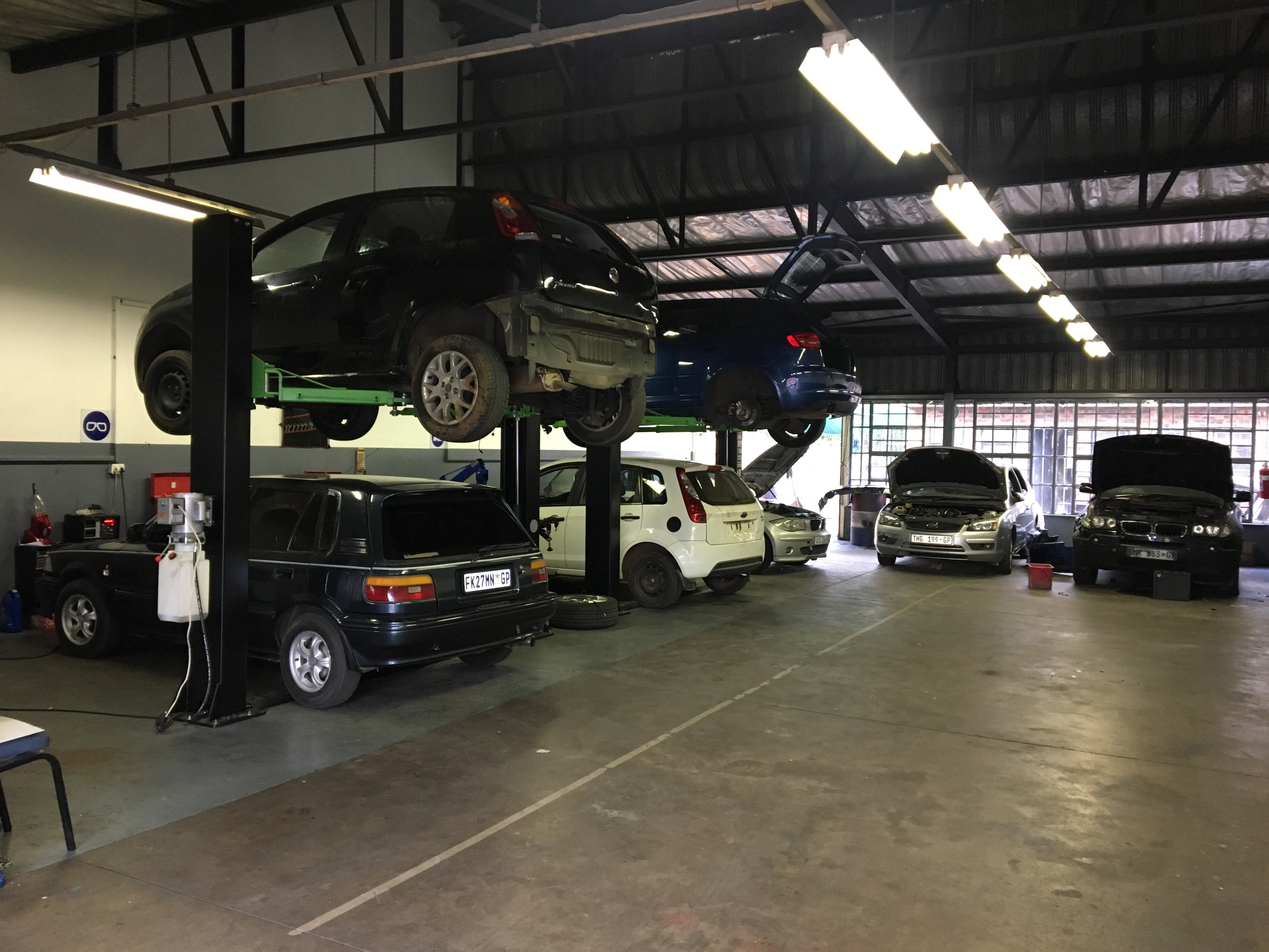 Isinamuva Auto Services picture