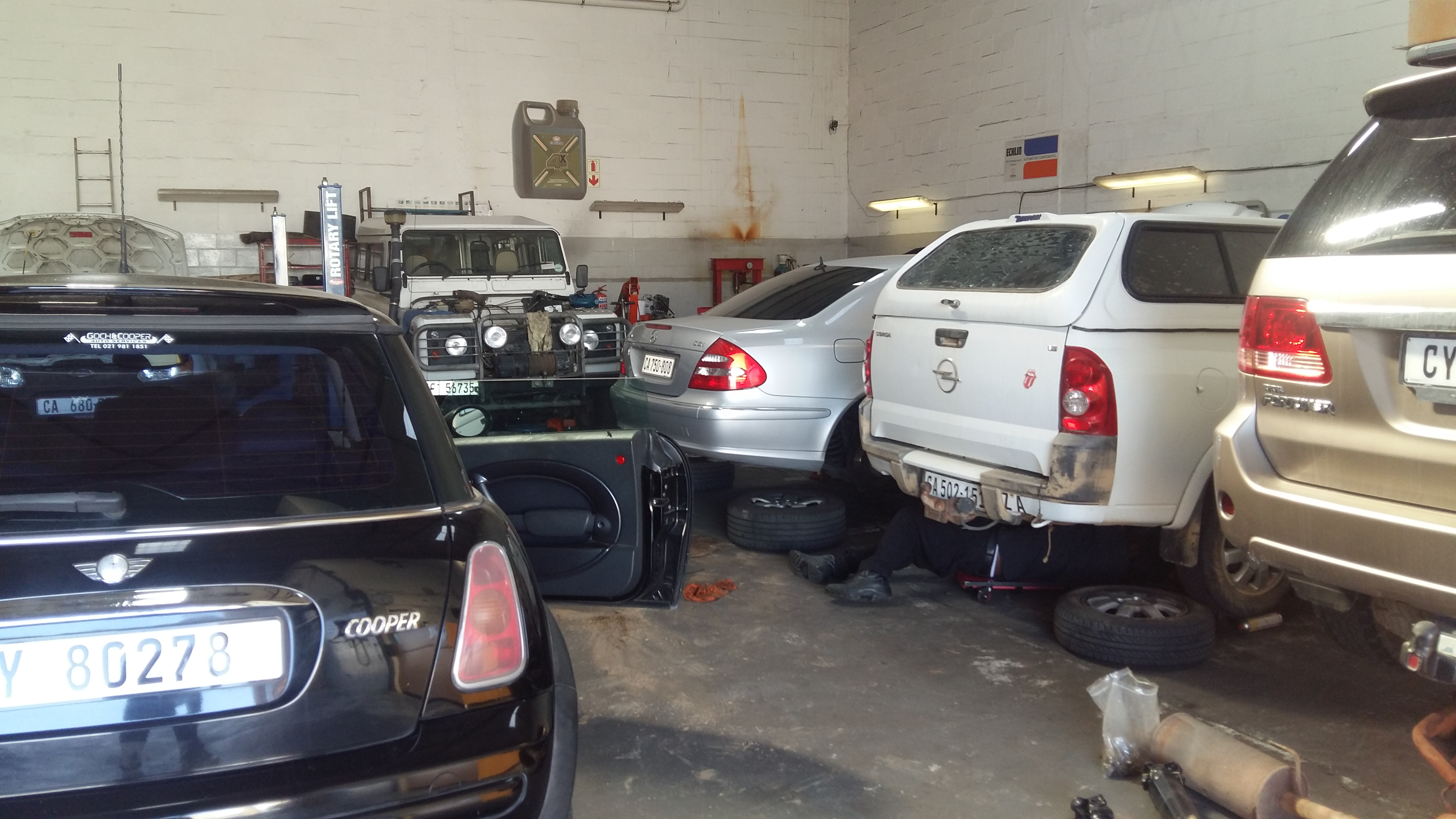 Kluge's Garage picture