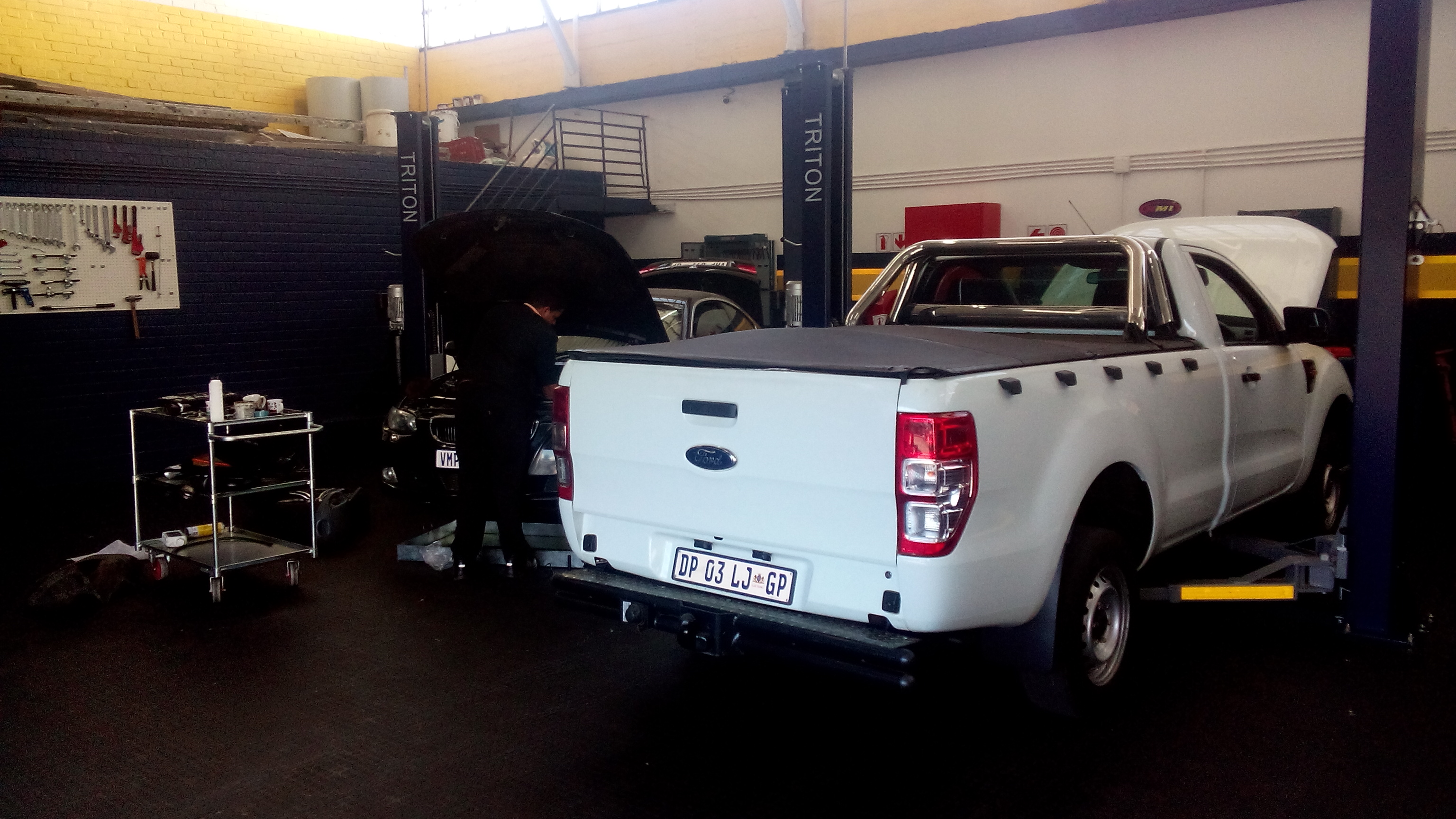 SUPREME SERVICE CENTRE photo 216