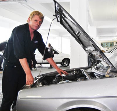 The Real Garage picture